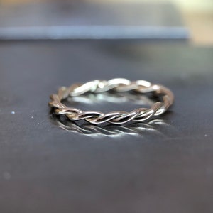 18K yellow gold cord ring