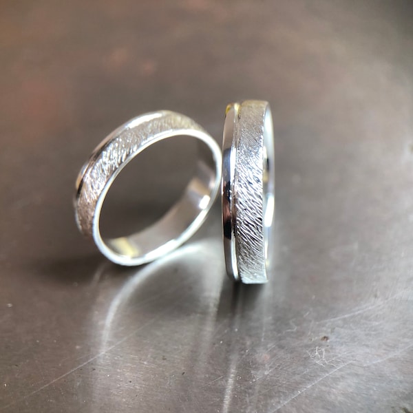 Wedding rings wedding rings set made of silver tree bark texture