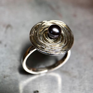 Silver Nest Ring with Grey Pearl Freshwater Cultured Pearl