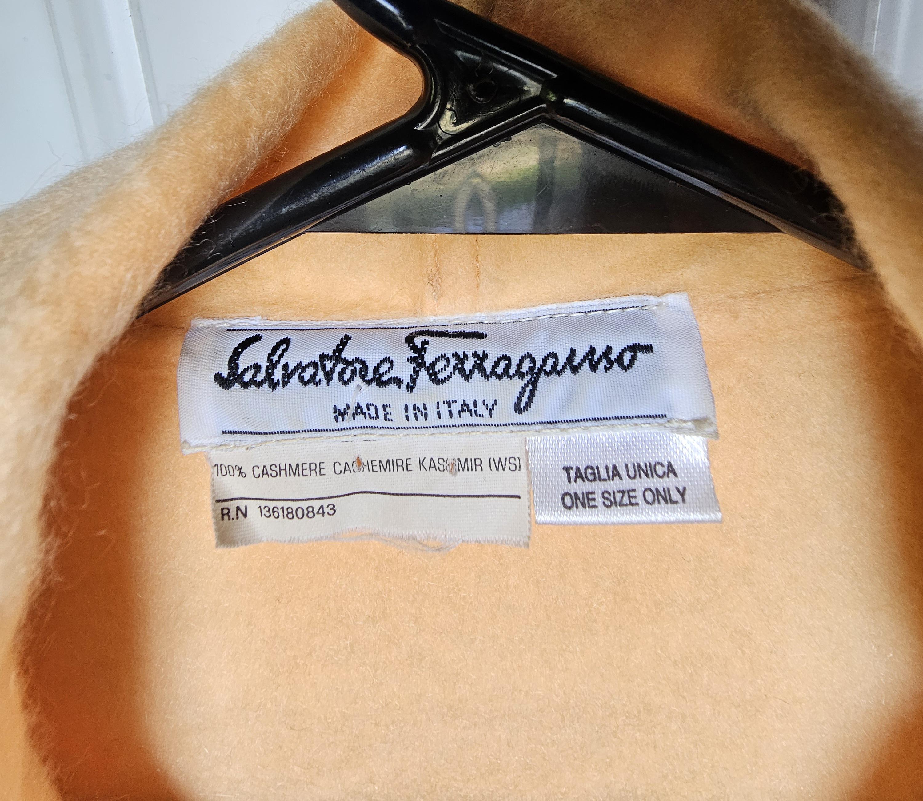 ジャケット・アウター 90s Salvatore Ferragamo cashmere mix JKT Vintage Salvatore Ferragamo Cashmere Jacket - Etsy