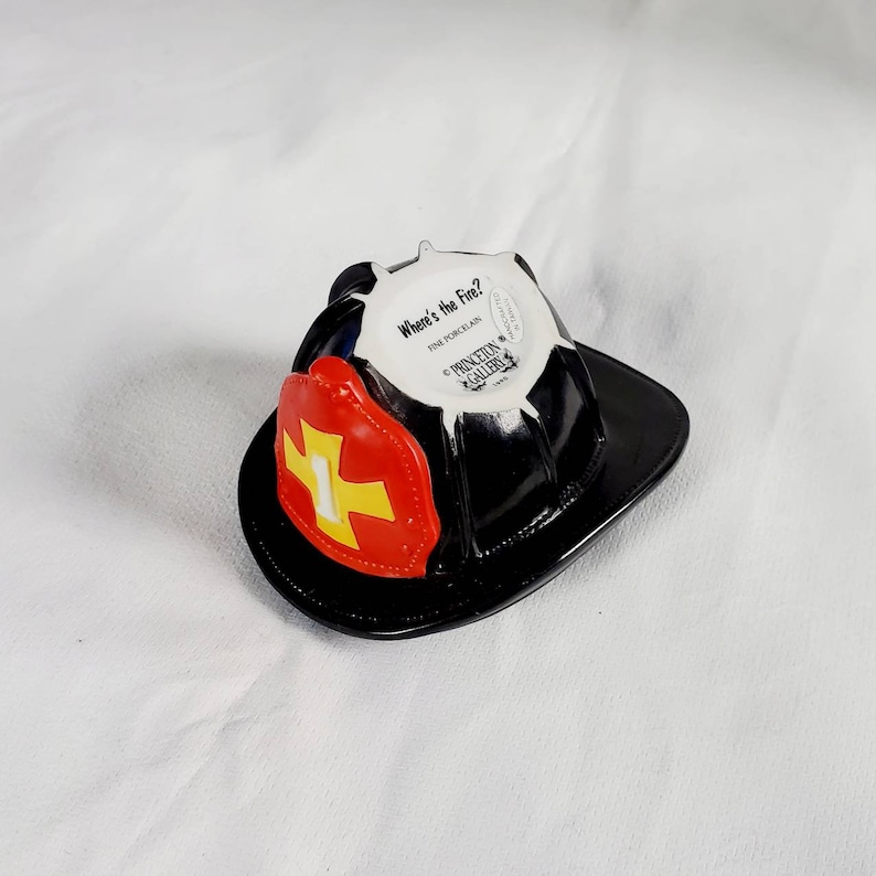 Princeton Gallery 1990 /'Where/'s The Fire?/' Fine Porcelain Collectible Figurine