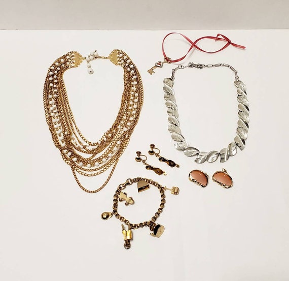 Vintage CORO Jewelry Lot - image 1