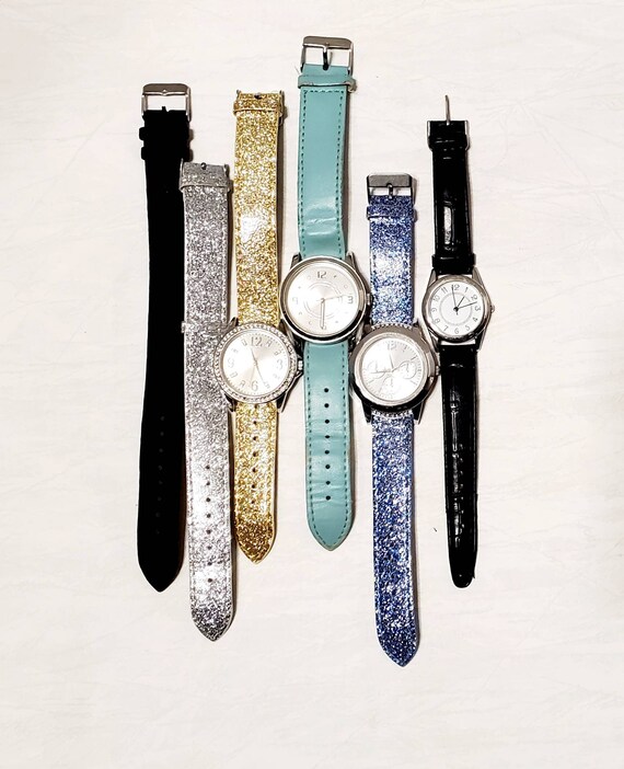 Ladies Wrist Watch Lot - Lot of 4 Watches and 2 e… - image 3