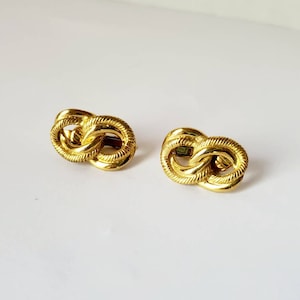 Vintage Trifari Clip On Earrings