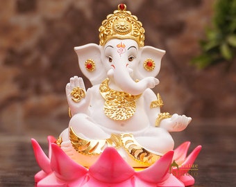 Odishabazaar Ganesha Idol for Car Dashboard/Home/Office Item 5.5x2x7.5 cm Odishabazaar Ganesha Idol for Car Dashboard/Home/Office Item 5.5x2x7.5 cm