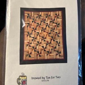 Button Spinners quilt pattern by Tea for Two quilt Designs