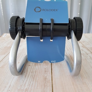 Dispositivo de arquivo de cartão rotativo Rolodex vintage original e autêntico, roda pequena para cartões pequenos