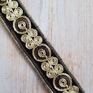 Beautiful embroidered Sari Trim