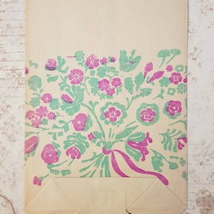 Very rare vintage paper bags with a gorgeous floral print