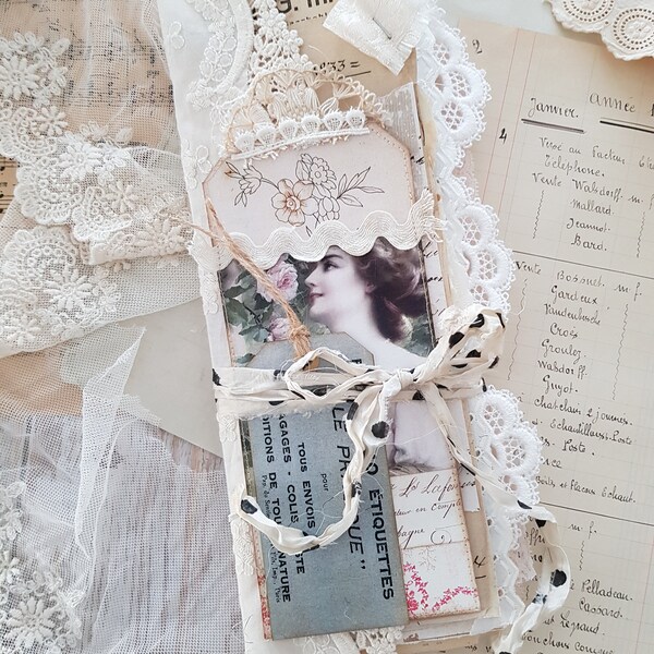 Beautiful and romantic Junk Journal 'La Romance' tall and slim sized