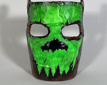 Rost LIFE-SIZE Gesichtsmaske | Leuchtender Schädel 1:1 Prop | professionell geairbrushed | leuchtet bei UV-Licht!