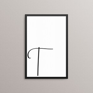 Duża litera „T” do wydrukowania, plakat monochromatyczny, wydruk inicjałów w czerni i bieli, prosta dekoracja stołu, pobieranie cyfrowe, skandynawski znak ścienny