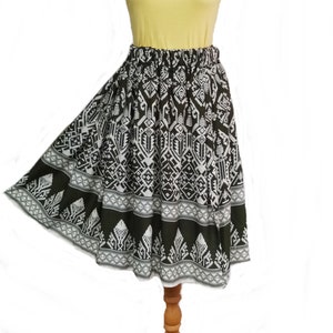 Boho Vibes Green Midi Skirt - Cotton Tribal Holiday Travel Daily Wear