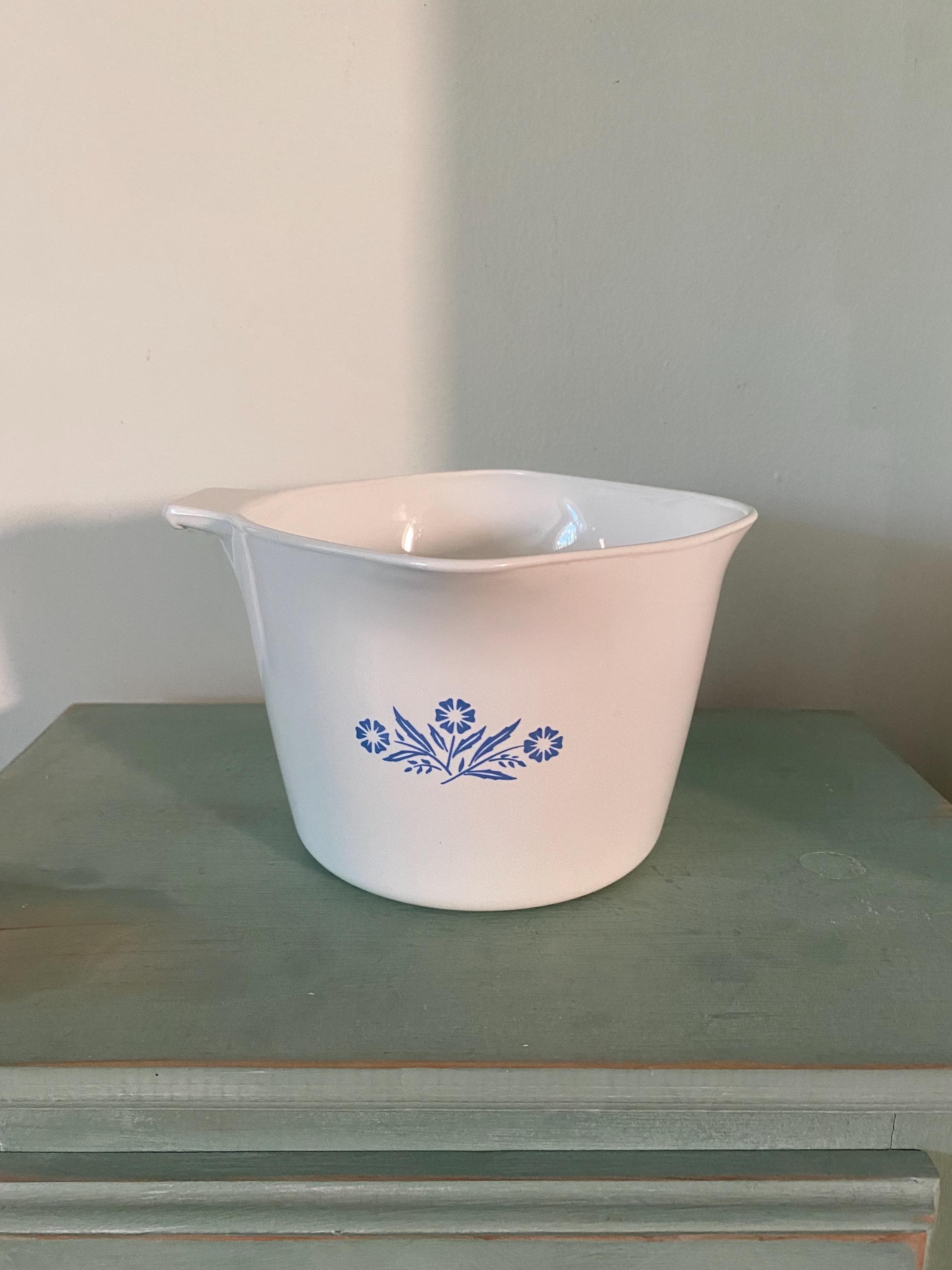 Blue Cornflower Corning Ware Dish/ Measuring Cup for Cooking, 1 QT