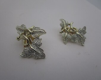 Autumn Leaves Earrings14 KT Gold Plate Leaf Earrings New Old Stock New Vintage Jewelry