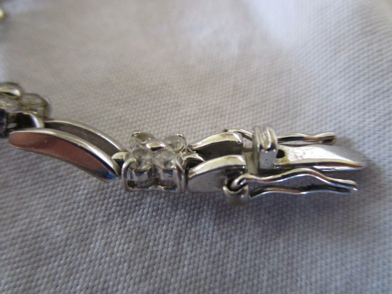 Vintage White Gold Filled /& Faux Diamond Fancy Link Bracelet