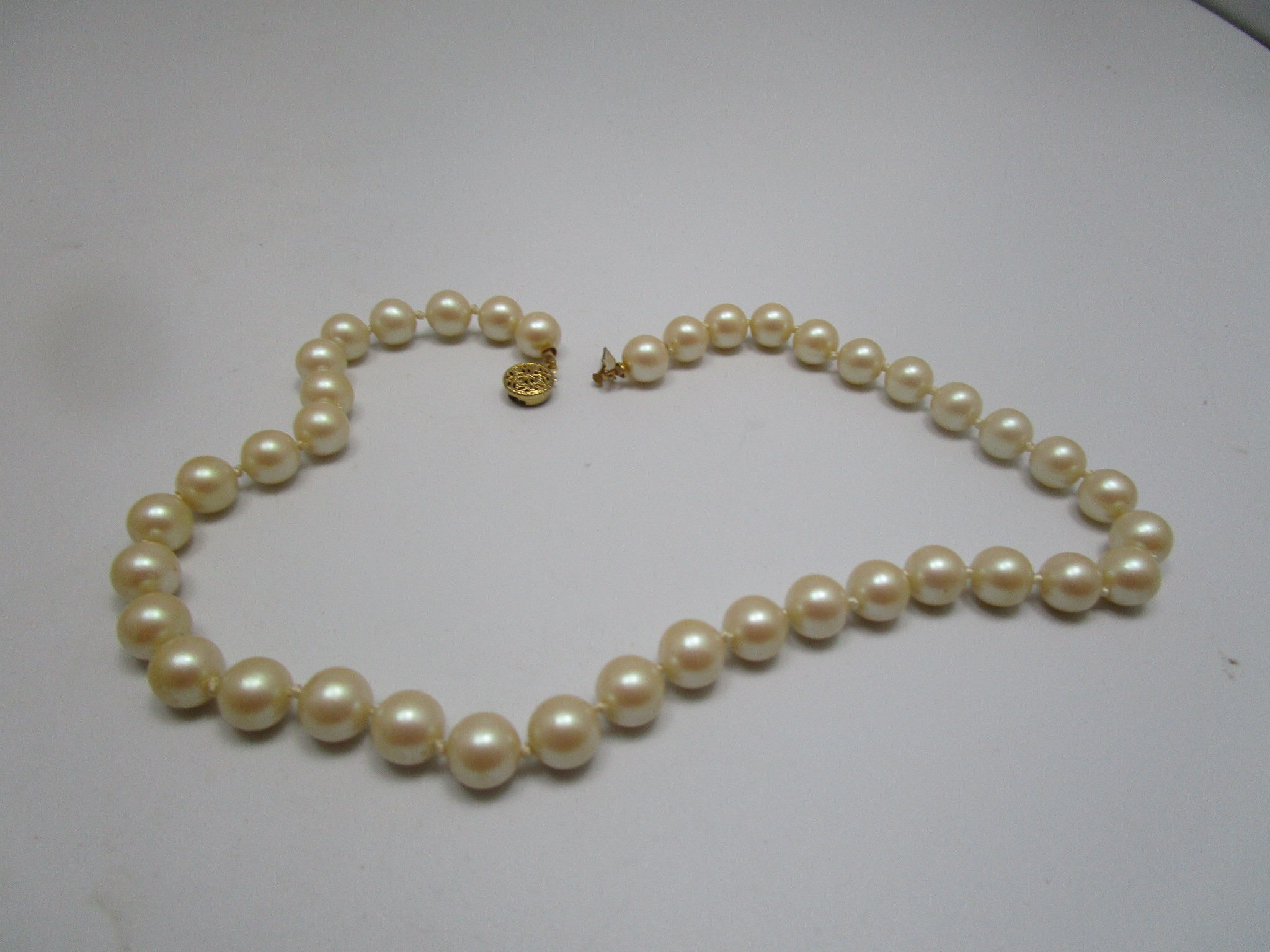 Vintage Faux Glass Pearl 15 1/2" Necklace