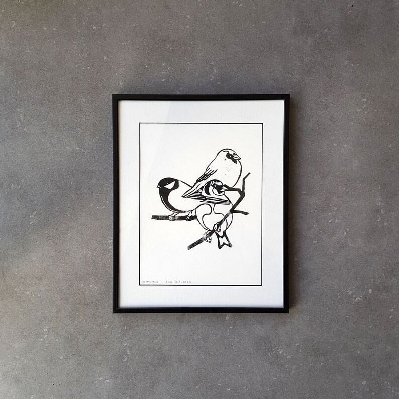24x18cm black-coloured lingocut to frame