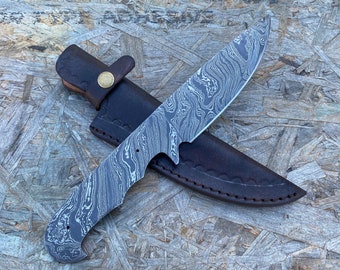 Coltello grezzo in acciaio di Damasco forgiato a mano con fodero in pelle