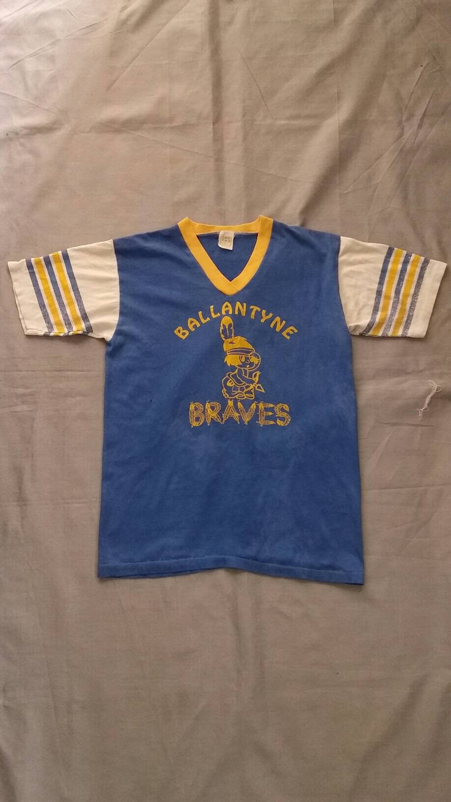 braves t shirt