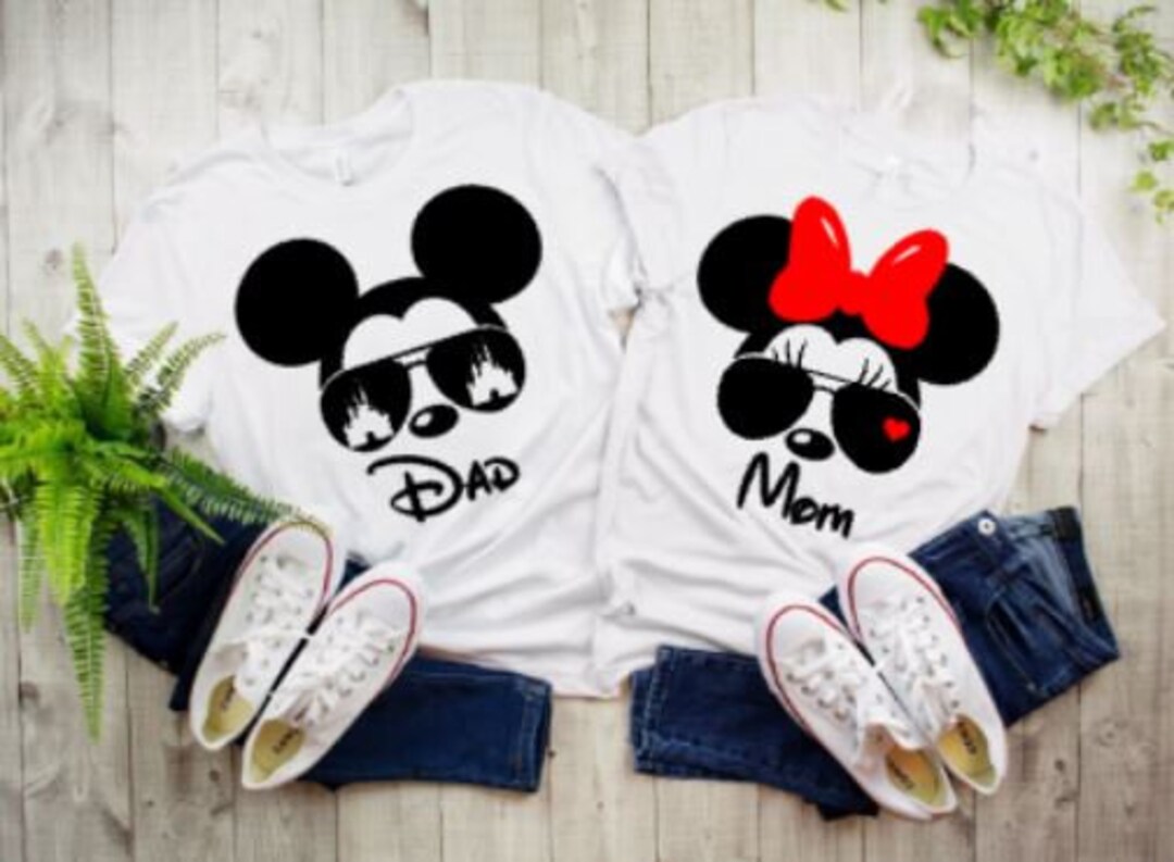 Christmas Disney World Mickey Mouse T Shirt Iron on Transfer Decal