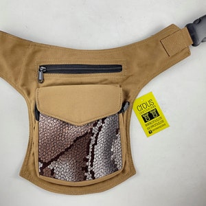 Fanny pack/Bandolera/Faltriquera model &quot;Stiching&quot; unisex. Travel bag. Hip Bag. Holster bag. Adjustable strap. Algodon Canvas.