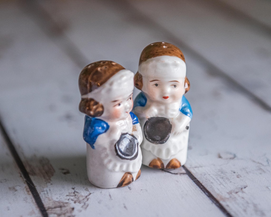 Old Lady salt and pepper shakers vintage tiny ladies that Etsy