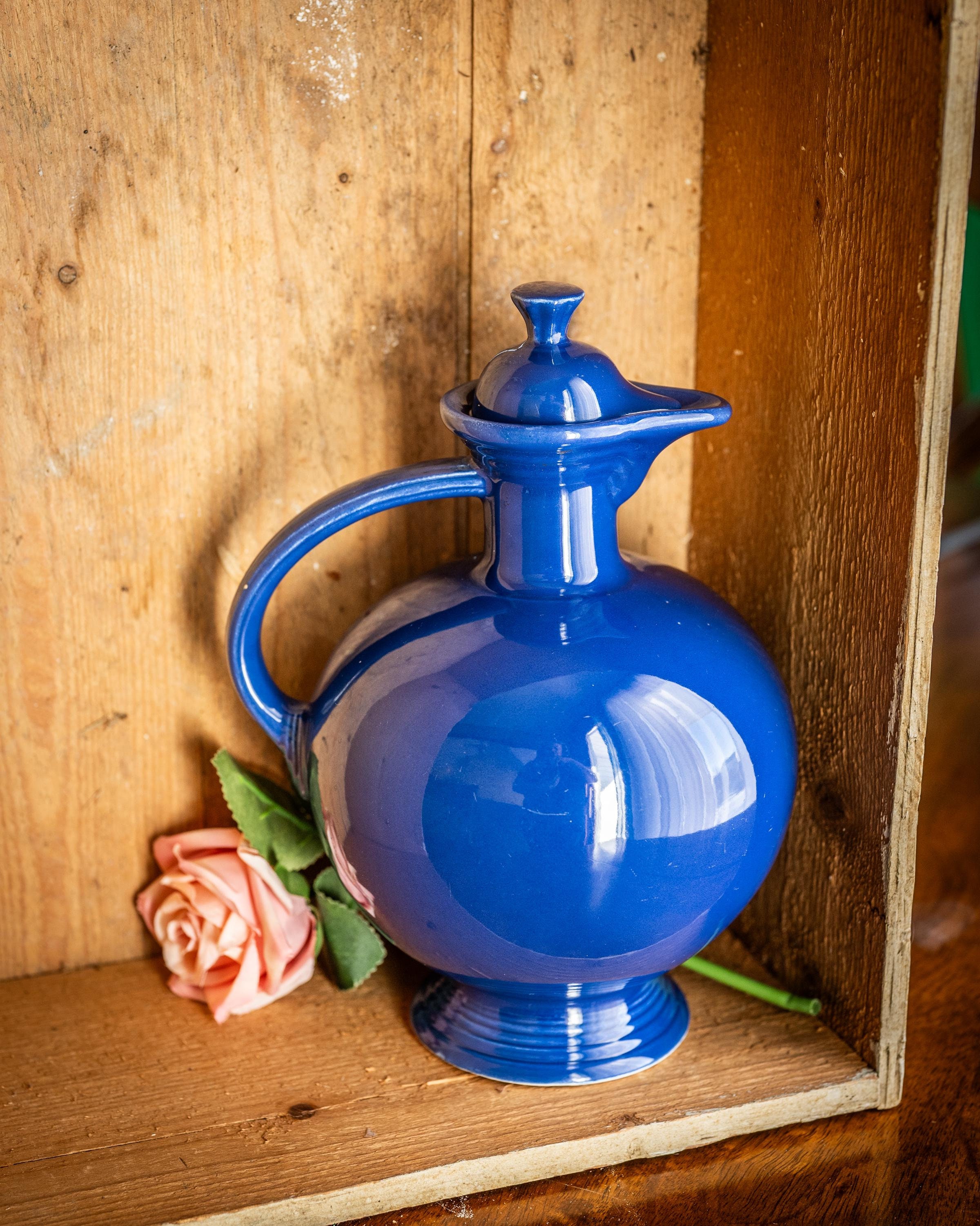 Cobalt Fiesta Carafe With Lid; Early Fiestaware by Homer Laughlin