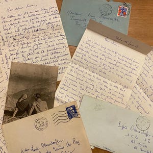 Set van 10 Franse handgeschreven vintage brieven in enveloppen, 1940 - 1966, sommige met extra's, vintage, authentiek