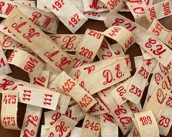 100 gemengde Franse waslabels, monogrammen, initialen, nummers, vintage lint