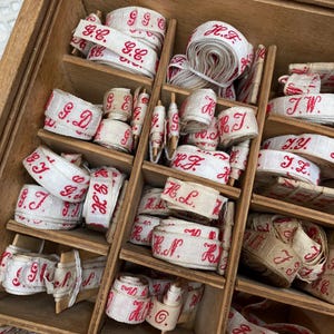 GA aan HZ Franse waslabels, monogrammen, initialen, lint vintage