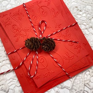 Variação 1: Papéis em relevo com tema de Natal vermelho, 8 designs diferentes - scrapbooking de efêmeras de diário de lixo