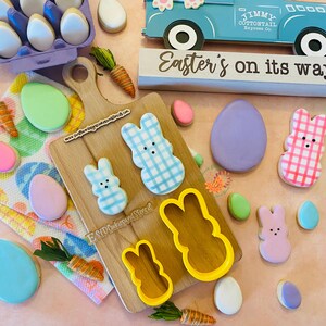 Tall &quot;Peep&quot; Cookie Cutter
