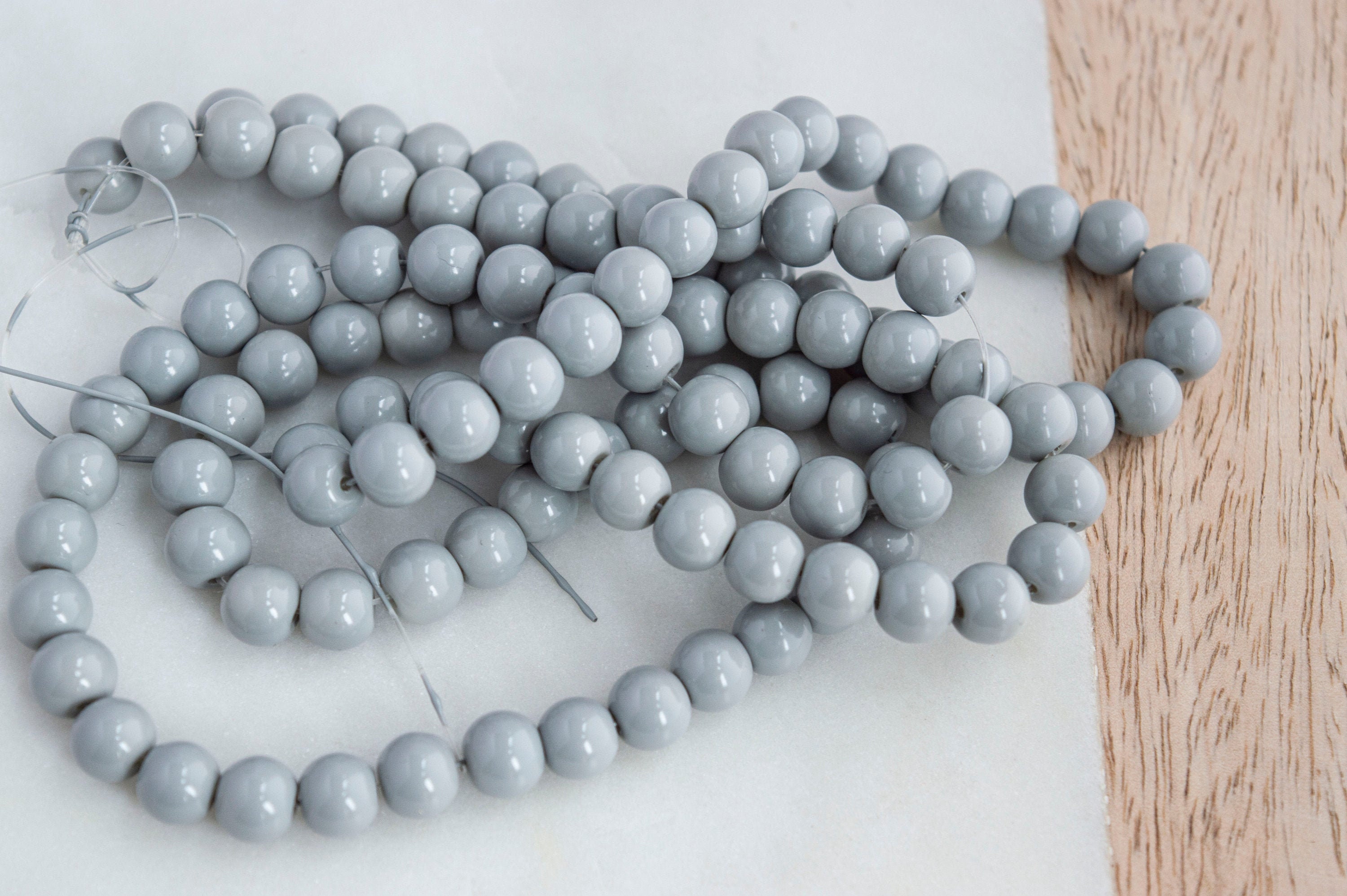 STRAND GREY PEARL ROUND GLASS BEADS APPROX 110 BEADS 8mm~Bracelet~Necklace 78D STRAND GREY PEARL ROUND GLASS BEADS APPROX 110 BEADS 8mm~Bracelet~Necklace 78D