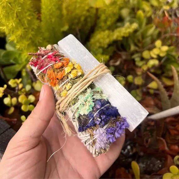 Sage Bundle - Chakra Palo Santo Selenite