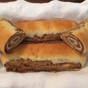 Grandma&#39;s Homemade Nut Rolls (2 rolls per box)