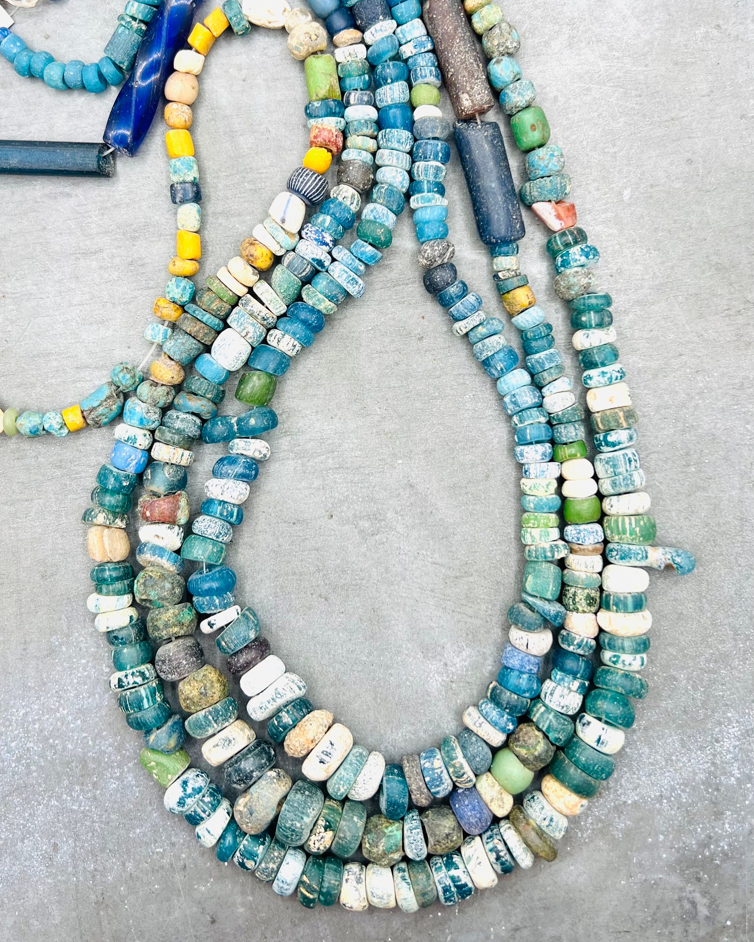 ビース　ネックレス　西アフリカ　ニラビーズ　マリビーズ ビース ネックレス 西アフリカ ニラビーズ マリビーズ