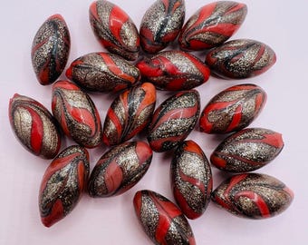 4 vintage murano glass beads, Venetian glass beads with aventurine, beautiful vintage feather beads, lamp work beads for jewelry making