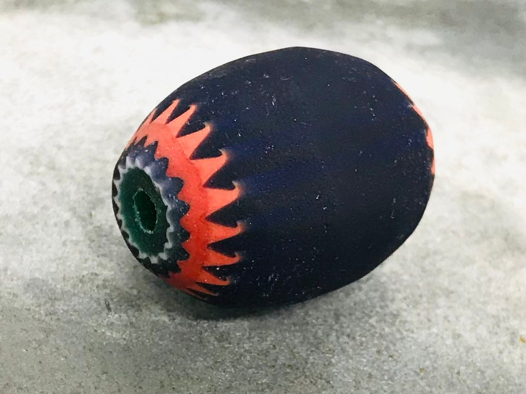 Six-Layer Chevron Bead (Large)