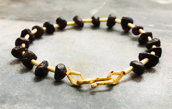 Ancient bracelet with ancient garnet beads, bracl… - image 2