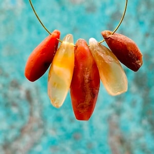 Ancient stone drop beads, antique carnelian pendants, African trade beads, old agate tribal beads, prehistoric Sahara quartz beads from Mali