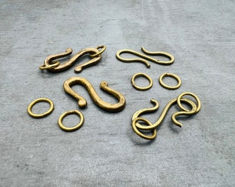 4 s Hakenverschlüsse aus Messing für Tribalschmuck, Schmuckverschlüsse, S-Clip, Verschluss, Verbindungsringe, Hakenverschluss für Tribal-Halskette oder Armband