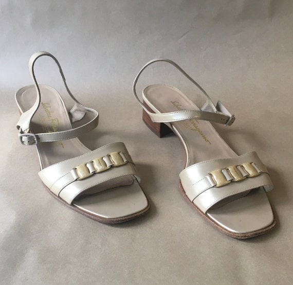 Sz 9 FERRAGAMO Square-toe Sandals,