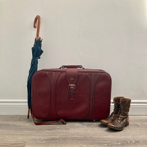 Burgundy Travel Bag - Red Luggage Vintage - Retro Suitcase - Red Suitcase - Nostalgic Bag - Large Luggage Vintage - McBrine Luggage