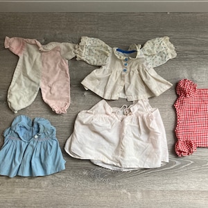 Vintage Doll Clothes Lot – 5 Pieces for 10–12&quot; Dolls (3 Dresses, Sleeper & Top)