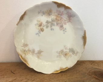 Plato antiguo de Limoges – WG & Co. Francia, porcelana floral pastel, principios del siglo XX