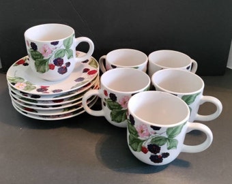 6 Tienshan Raspberry Social Cups and Saucers New condition