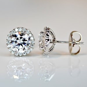 Diamond Earrings 1 carat Each Side 2.5 carats total weight 14Kt White Gold Halo Lab Diamond Stud Earrings