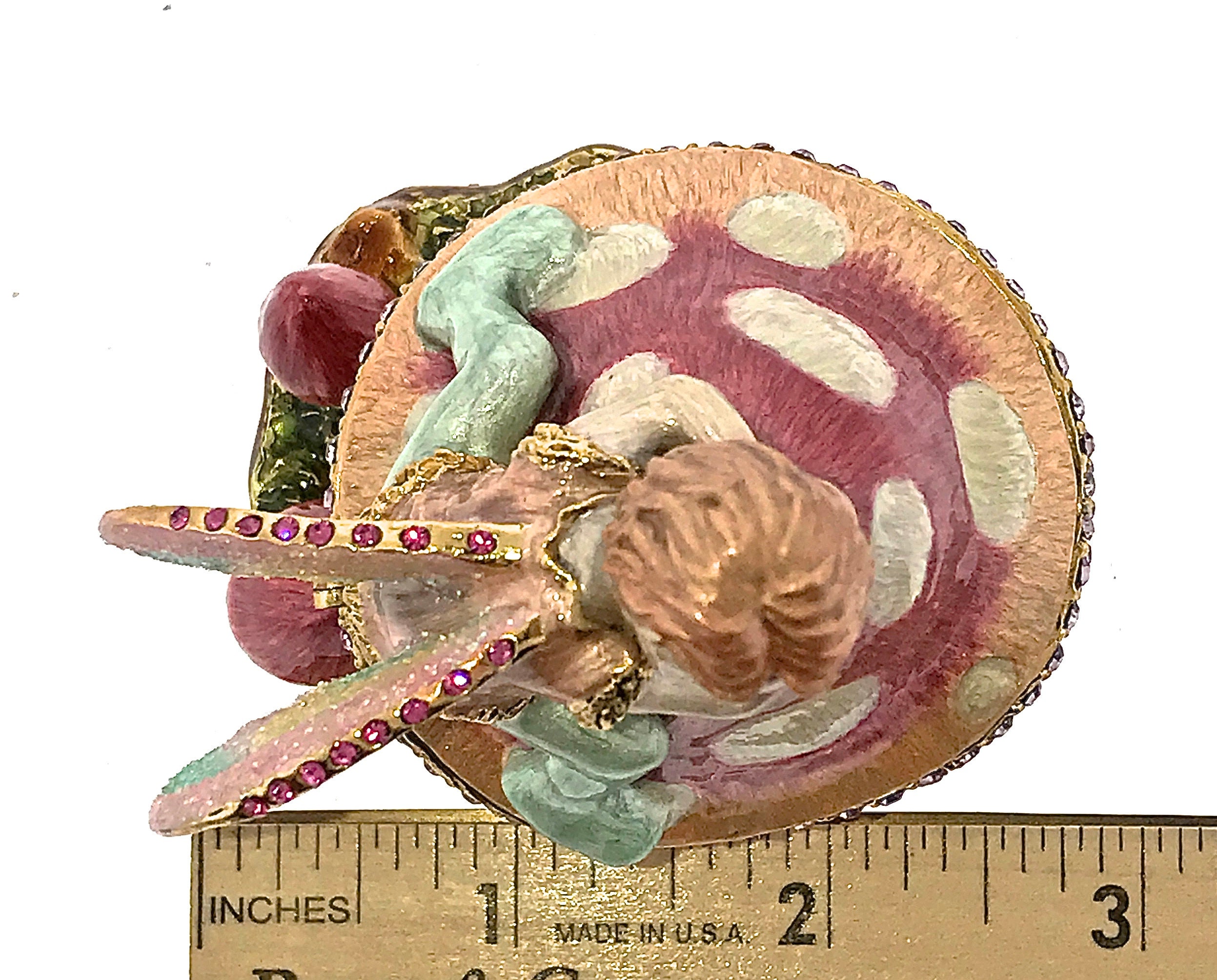 フェアリーエンジェルの小物入れ：エナメル加工と宝石装飾が施された