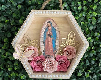 Virgencita 6x5inch wood plaque / Virgin Mary / religious Virgencita De Guadalupe Shadowbox with paper flowers Ofrenda Altar decorations